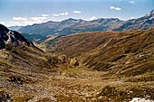 La piana di Madesimo salendo al lago d'Emet 